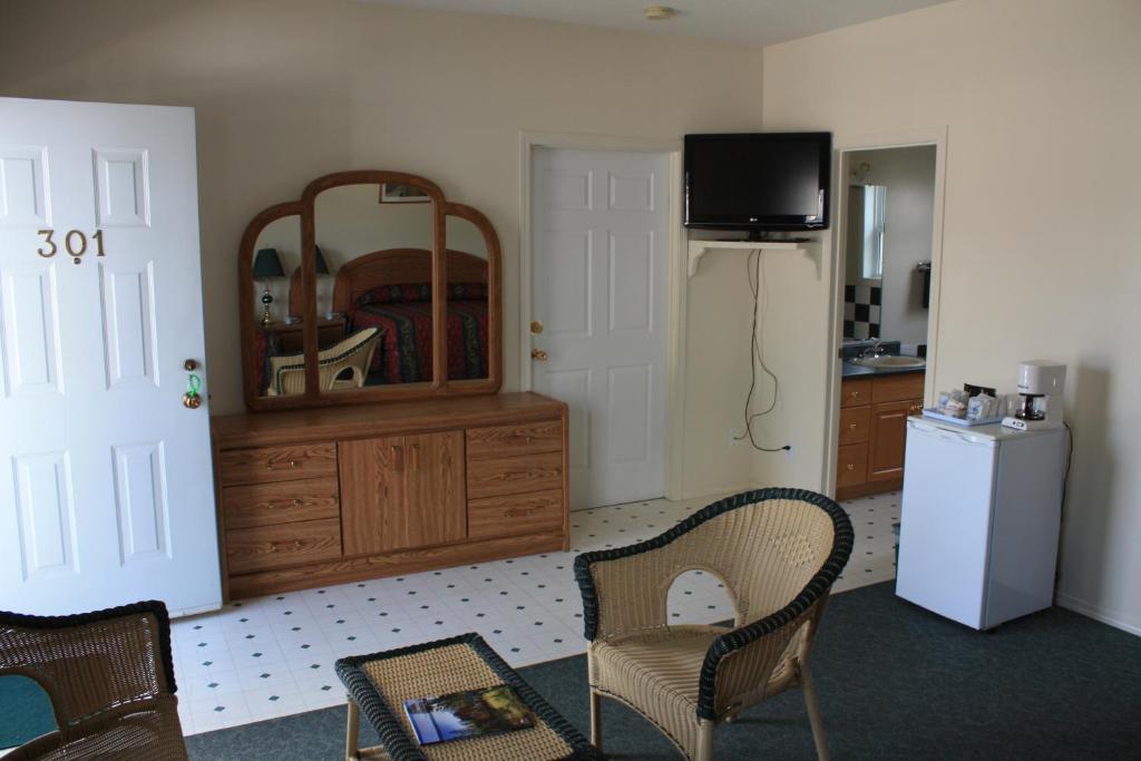 Sunny Beach Motel Penticton Ngoại thất bức ảnh